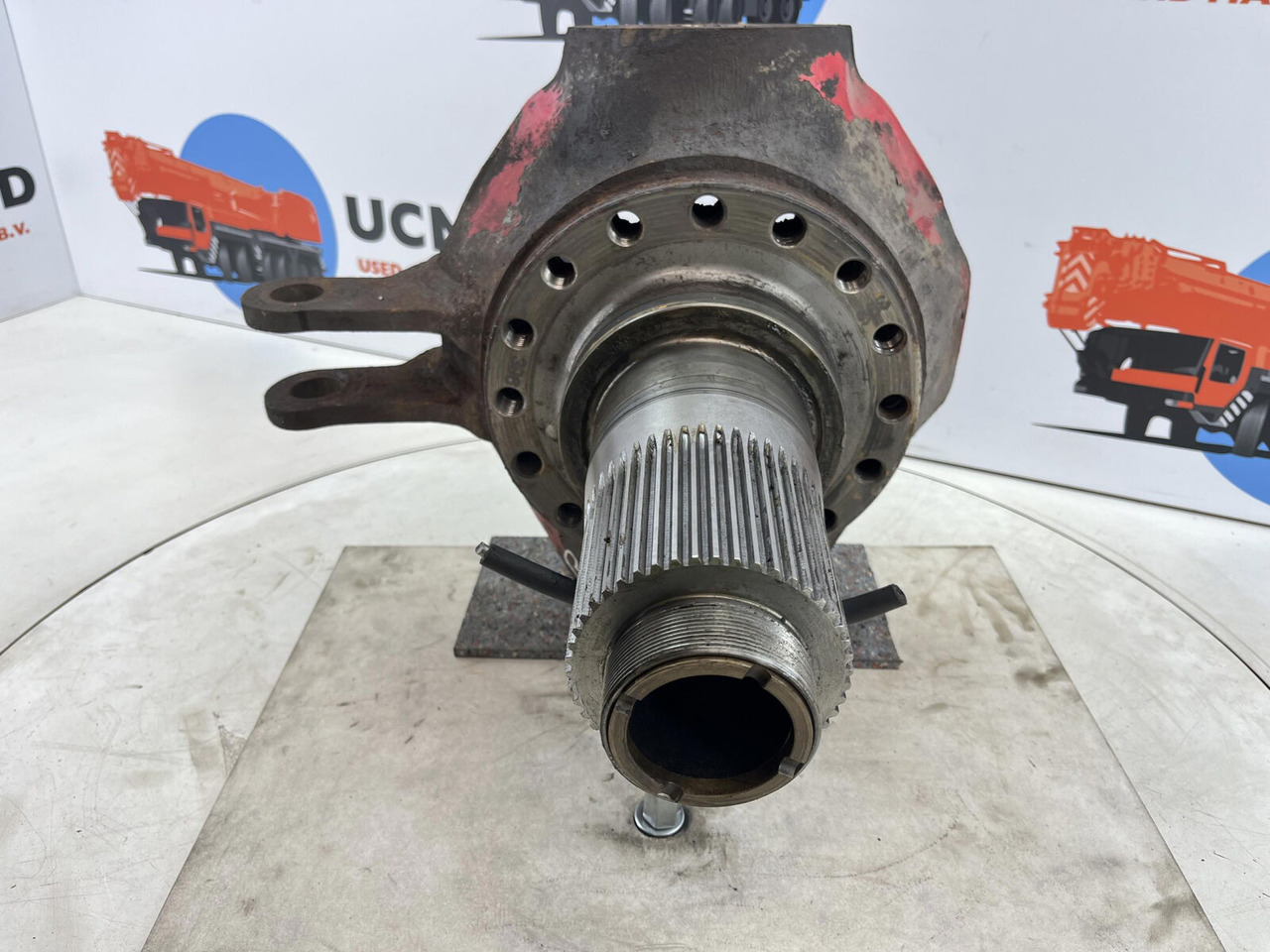 Terex Demag AC35 Steering knuckle 16 holes axle 2 right - Rukavac kotača za Autodizalica: slika Terex Demag AC35 Steering knuckle 16 holes axle 2 right - Rukavac kotača za Autodizalica Terex Demag AC35 Steering knuckle 16 holes axle 2 right - Rukavac kotača za Autodizalica: slika Terex Demag AC35 Steering knuckle 16 holes axle 2 right - Rukavac kotača za Autodizalica