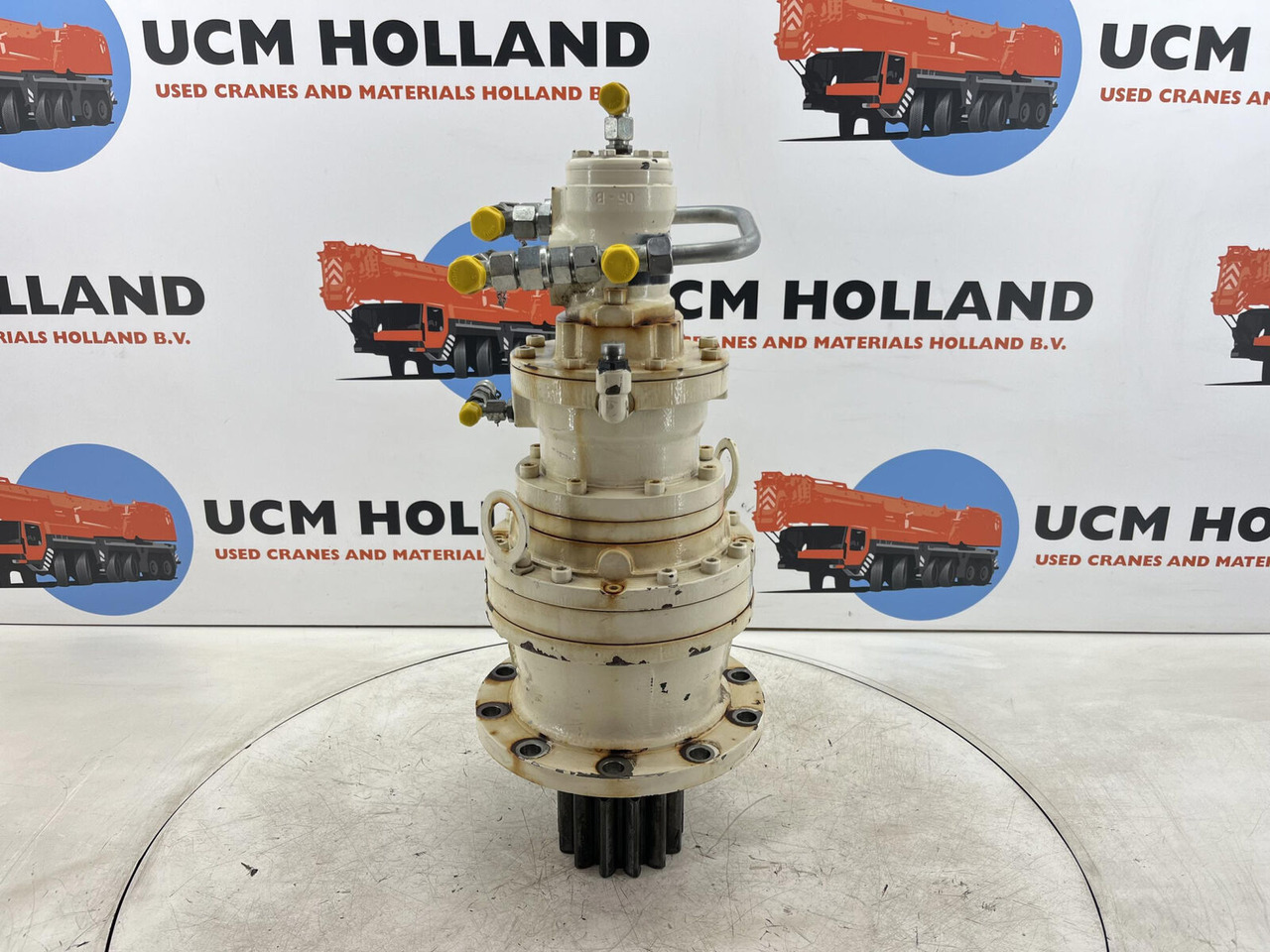 Terex challenger 3160 slewing gear - Motor okretanja za Autodizalica: slika Terex challenger 3160 slewing gear - Motor okretanja za Autodizalica Terex challenger 3160 slewing gear - Motor okretanja za Autodizalica: slika Terex challenger 3160 slewing gear - Motor okretanja za Autodizalica