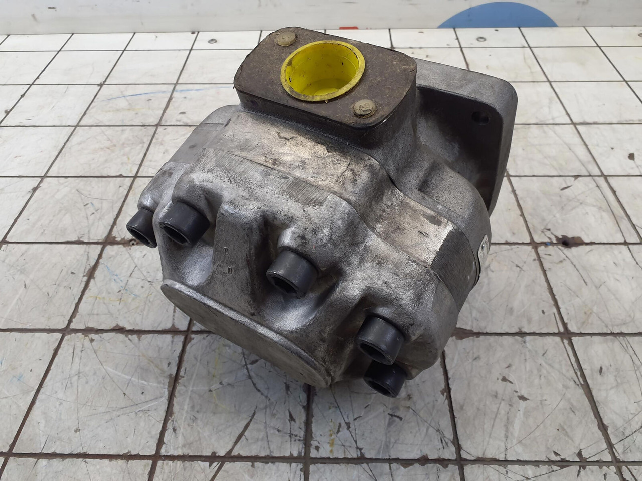 Vickers Hydraulics Vickers high presure gear pump - Hidraulična pumpa za Autodizalica: slika Vickers Hydraulics Vickers high presure gear pump - Hidraulična pumpa za Autodizalica Vickers Hydraulics Vickers high presure gear pump - Hidraulična pumpa za Autodizalica: slika Vickers Hydraulics Vickers high presure gear pump - Hidraulična pumpa za Autodizalica