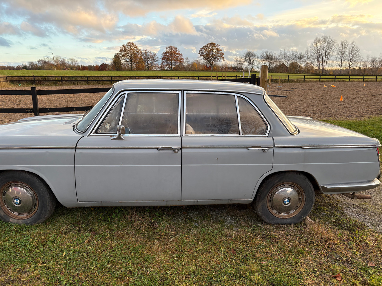 BMW - 1800 1966 - Automobil: slika BMW - 1800 1966 - Automobil BMW - 1800 1966 - Automobil: slika BMW - 1800 1966 - Automobil