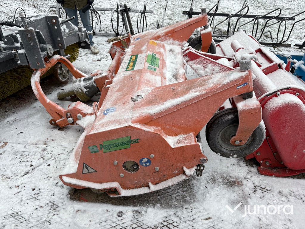 Betesputs - Agrimaster Spider 1800 - Malčer sa čekićima: slika Betesputs - Agrimaster Spider 1800 - Malčer sa čekićima Betesputs - Agrimaster Spider 1800 - Malčer sa čekićima: slika Betesputs - Agrimaster Spider 1800 - Malčer sa čekićima