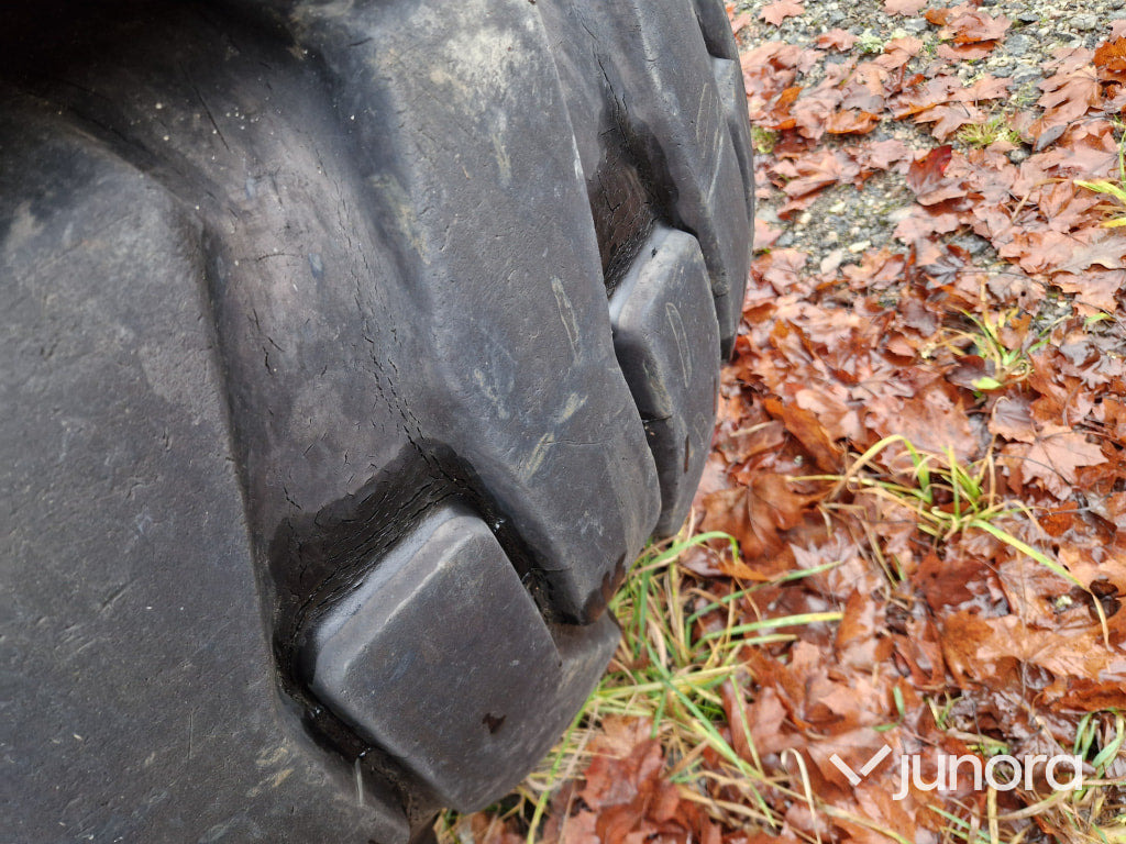 Däck - Hjullastare 20,5-25 - Guma: slika Däck - Hjullastare 20,5-25 - Guma Däck - Hjullastare 20,5-25 - Guma: slika Däck - Hjullastare 20,5-25 - Guma