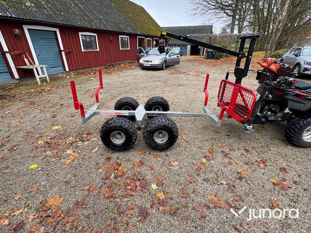 ATV timmervagn - Honda LT-13 - Drugi strojevi: slika ATV timmervagn - Honda LT-13 - Drugi strojevi ATV timmervagn - Honda LT-13 - Drugi strojevi: slika ATV timmervagn - Honda LT-13 - Drugi strojevi