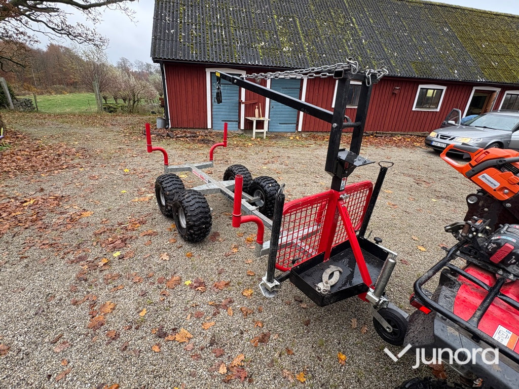 ATV timmervagn - Honda LT-13 - Drugi strojevi: slika ATV timmervagn - Honda LT-13 - Drugi strojevi ATV timmervagn - Honda LT-13 - Drugi strojevi: slika ATV timmervagn - Honda LT-13 - Drugi strojevi