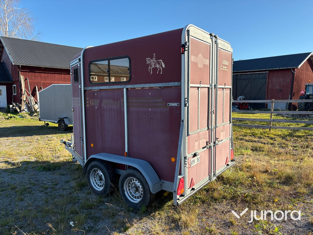 Hästtransport - Fautras Promax 2 - Drugi strojevi: slika Hästtransport - Fautras Promax 2 - Drugi strojevi Hästtransport - Fautras Promax 2 - Drugi strojevi: slika Hästtransport - Fautras Promax 2 - Drugi strojevi