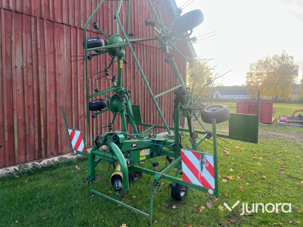 Hövändare - John Deere, Kuhn - Drugi strojevi: slika  Hövändare - John Deere, Kuhn - Drugi strojevi Hövändare - John Deere, Kuhn - Drugi strojevi: slika  Hövändare - John Deere, Kuhn - Drugi strojevi