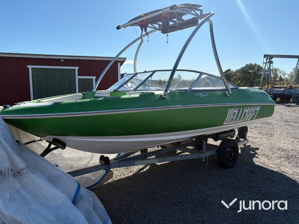 Motorbåt - Wellcraft 175 SX Excellent - Drugi strojevi: slika Motorbåt - Wellcraft 175 SX Excellent - Drugi strojevi Motorbåt - Wellcraft 175 SX Excellent - Drugi strojevi: slika Motorbåt - Wellcraft 175 SX Excellent - Drugi strojevi