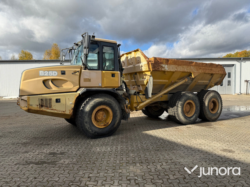 Dumper Bell B25D 6x6 - Zglobni istovarivač: slika Dumper Bell B25D 6x6 - Zglobni istovarivač Dumper Bell B25D 6x6 - Zglobni istovarivač: slika Dumper Bell B25D 6x6 - Zglobni istovarivač