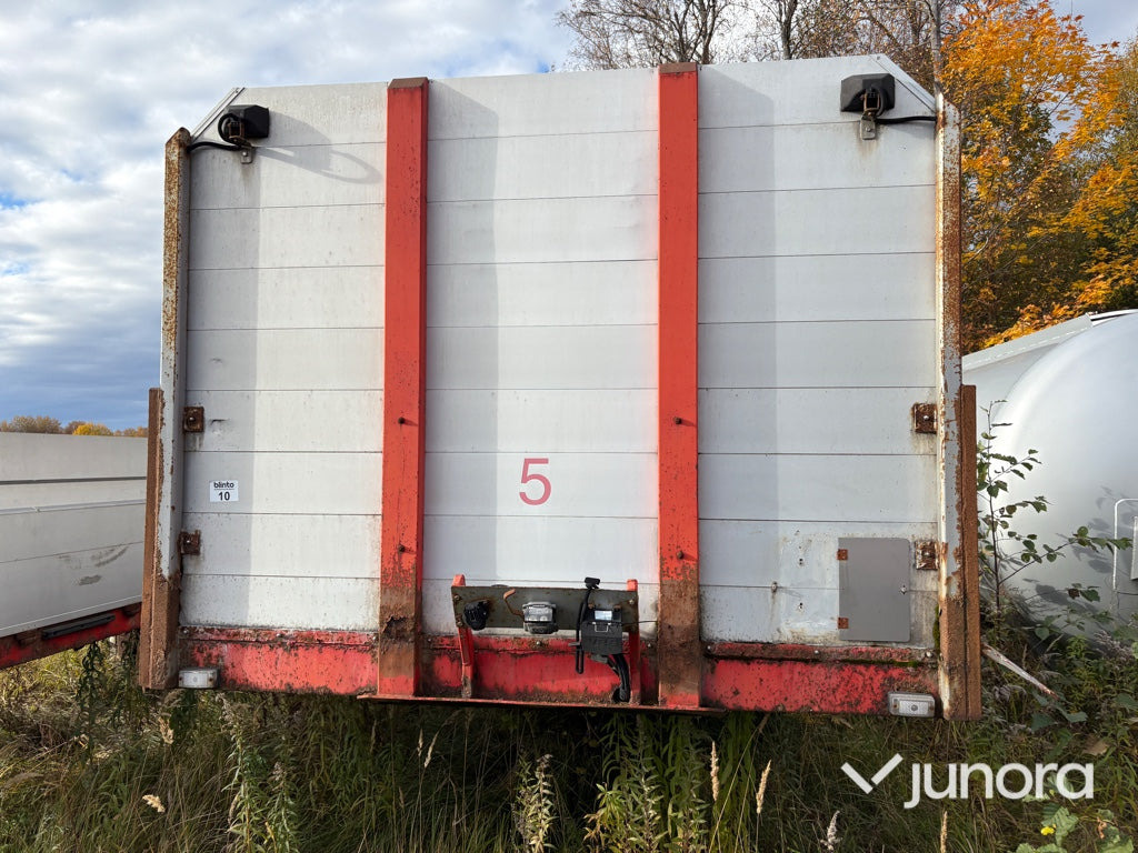 Flaktrailer - Kaupe, 12.4m, 2003 - Poluprikolica plato/ Otvoreni sanduk: slika  Flaktrailer - Kaupe, 12.4m, 2003 - Poluprikolica plato/ Otvoreni sanduk Flaktrailer - Kaupe, 12.4m, 2003 - Poluprikolica plato/ Otvoreni sanduk: slika  Flaktrailer - Kaupe, 12.4m, 2003 - Poluprikolica plato/ Otvoreni sanduk