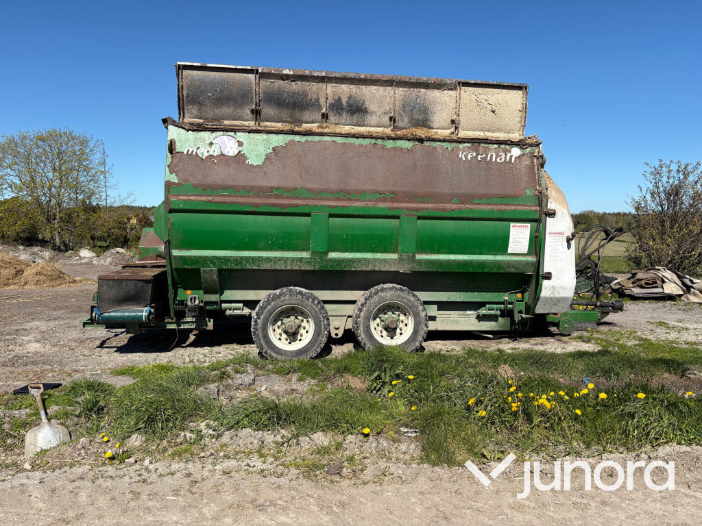 Foderblandare Keenan 380 - Vagon-miješalica za krmivo: slika Foderblandare Keenan 380 - Vagon-miješalica za krmivo Foderblandare Keenan 380 - Vagon-miješalica za krmivo: slika Foderblandare Keenan 380 - Vagon-miješalica za krmivo