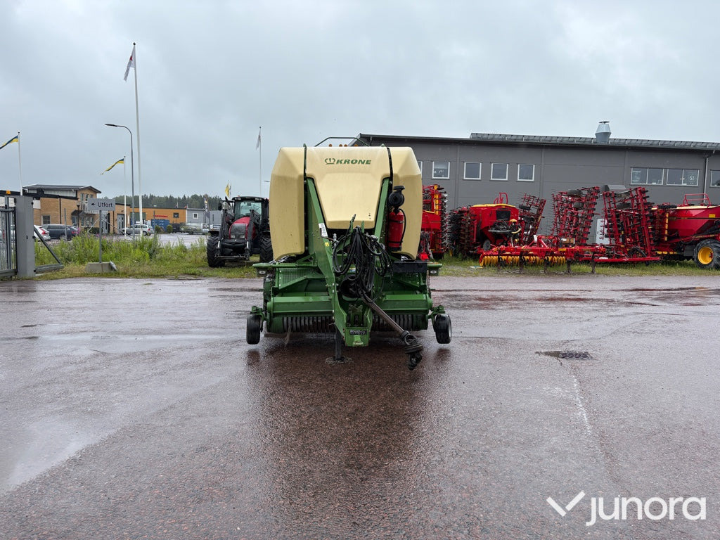 Fyrkantspress Krone BIGPACK 890 - Kvadratna balirka: slika Fyrkantspress Krone BIGPACK 890 - Kvadratna balirka Fyrkantspress Krone BIGPACK 890 - Kvadratna balirka: slika Fyrkantspress Krone BIGPACK 890 - Kvadratna balirka