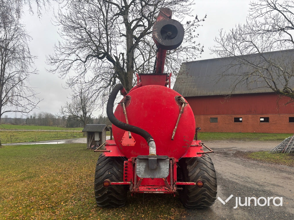 Gödseltunna - BS Vognen 20m3 - Cisterna za gnojnicu: slika Gödseltunna - BS Vognen 20m3 - Cisterna za gnojnicu Gödseltunna - BS Vognen 20m3 - Cisterna za gnojnicu: slika Gödseltunna - BS Vognen 20m3 - Cisterna za gnojnicu