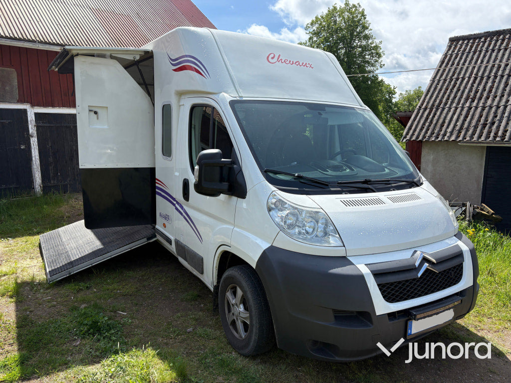 Hästtransport Citroën Jumper - Kamion za prijevoz konja, Dostavno vozilo: slika Hästtransport Citroën Jumper - Kamion za prijevoz konja, Dostavno vozilo Hästtransport Citroën Jumper - Kamion za prijevoz konja, Dostavno vozilo: slika Hästtransport Citroën Jumper - Kamion za prijevoz konja, Dostavno vozilo