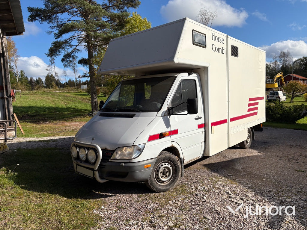 Hästtransport - Mercedes-Benz, 316 CDI - Kamion za prijevoz konja: slika  Hästtransport - Mercedes-Benz, 316 CDI - Kamion za prijevoz konja Hästtransport - Mercedes-Benz, 316 CDI - Kamion za prijevoz konja: slika  Hästtransport - Mercedes-Benz, 316 CDI - Kamion za prijevoz konja