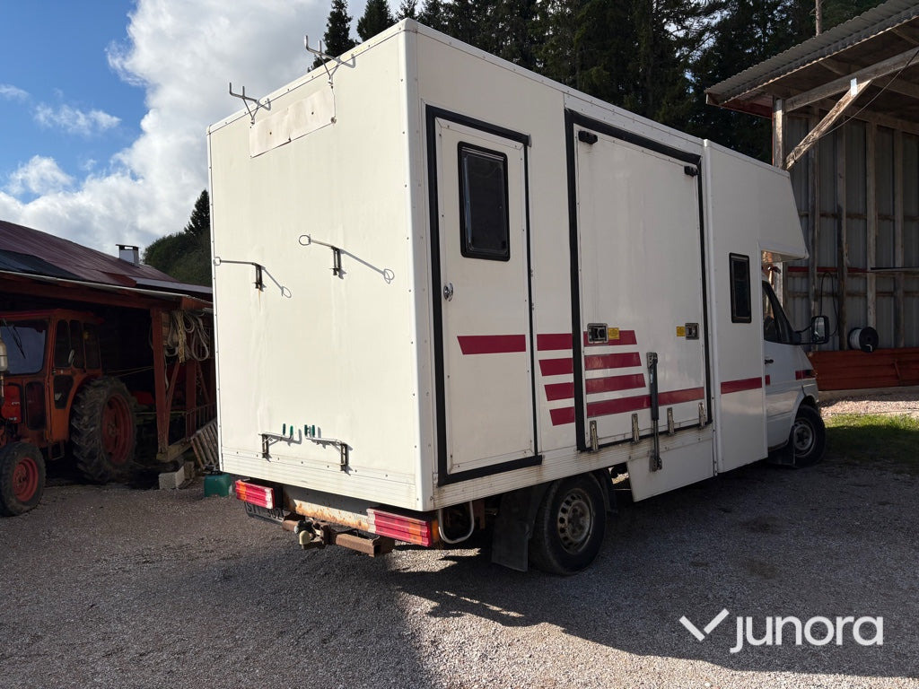 Hästtransport - Mercedes-Benz, 316 CDI - Kamion za prijevoz konja: slika  Hästtransport - Mercedes-Benz, 316 CDI - Kamion za prijevoz konja Hästtransport - Mercedes-Benz, 316 CDI - Kamion za prijevoz konja: slika  Hästtransport - Mercedes-Benz, 316 CDI - Kamion za prijevoz konja