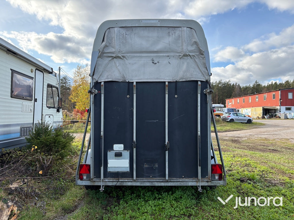 Hästtransport - Sluis, PTS - Prikolica za konje: slika  Hästtransport - Sluis, PTS - Prikolica za konje Hästtransport - Sluis, PTS - Prikolica za konje: slika  Hästtransport - Sluis, PTS - Prikolica za konje