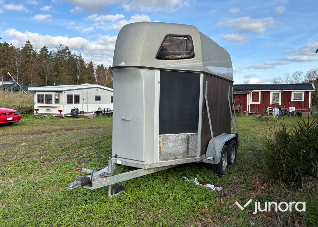 Hästtransport - Sluis, PTS - Prikolica za konje: slika  Hästtransport - Sluis, PTS - Prikolica za konje Hästtransport - Sluis, PTS - Prikolica za konje: slika  Hästtransport - Sluis, PTS - Prikolica za konje
