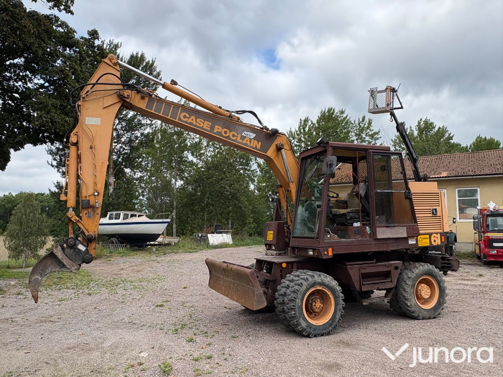 Hjulgrävare - Case Poclain, 61 P2AL - Bager na kotačima: slika Hjulgrävare - Case Poclain, 61 P2AL - Bager na kotačima Hjulgrävare - Case Poclain, 61 P2AL - Bager na kotačima: slika Hjulgrävare - Case Poclain, 61 P2AL - Bager na kotačima