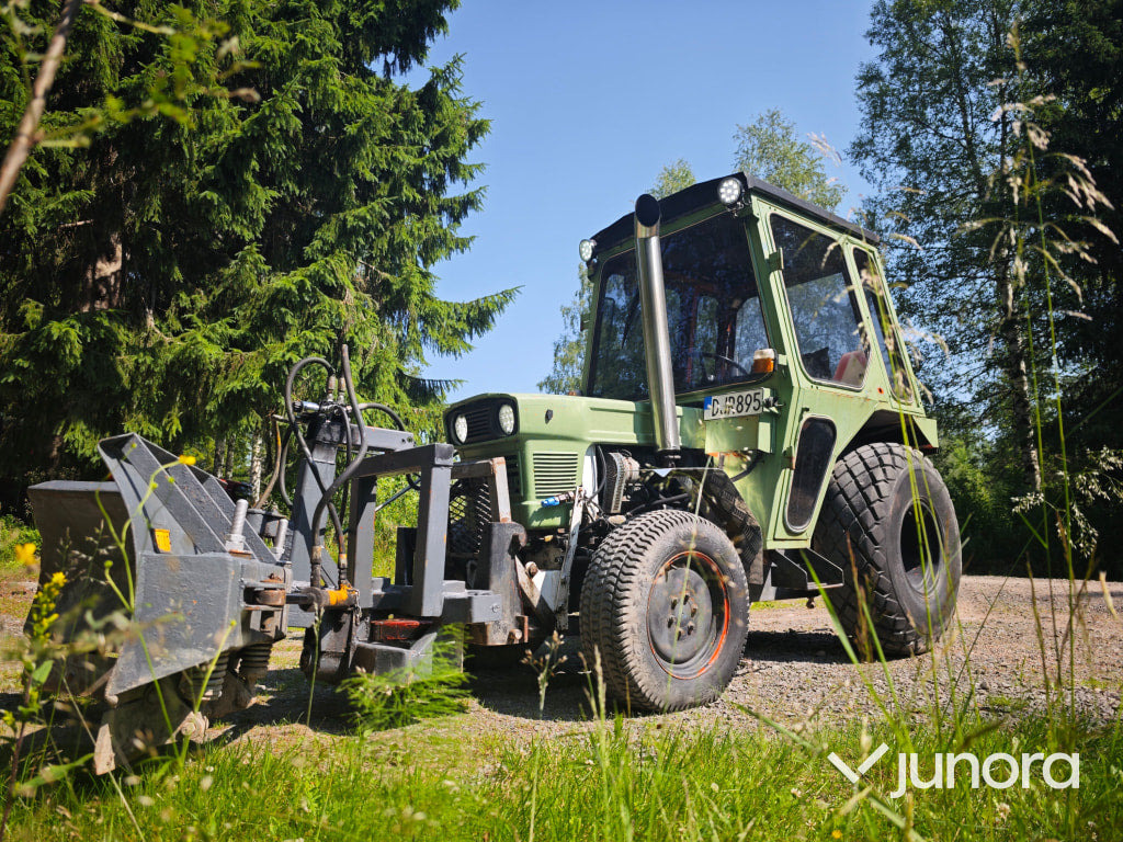 Kompakttraktor Kubota L245DT - Mali traktor: slika Kompakttraktor Kubota L245DT - Mali traktor Kompakttraktor Kubota L245DT - Mali traktor: slika Kompakttraktor Kubota L245DT - Mali traktor