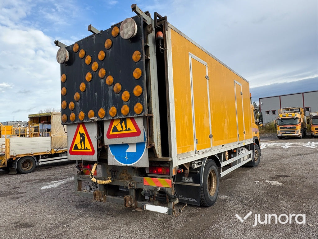 Lastbil Volvo FM7 4X2 - Kamion sandučar: slika Lastbil Volvo FM7 4X2 - Kamion sandučar Lastbil Volvo FM7 4X2 - Kamion sandučar: slika Lastbil Volvo FM7 4X2 - Kamion sandučar