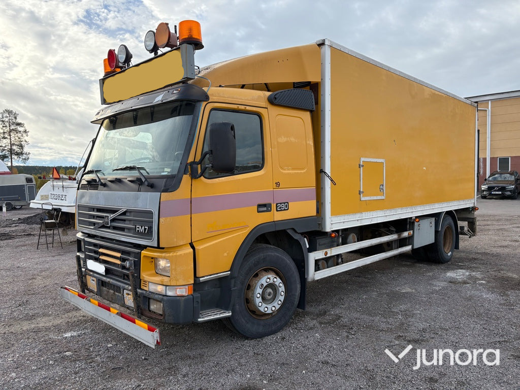 Lastbil Volvo FM7 4X2 - Kamion sandučar: slika Lastbil Volvo FM7 4X2 - Kamion sandučar Lastbil Volvo FM7 4X2 - Kamion sandučar: slika Lastbil Volvo FM7 4X2 - Kamion sandučar