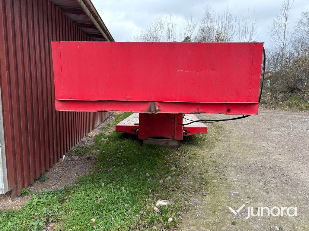 Maskintrailer - Poluprikolica za prijevoz automobila: slika  Maskintrailer - Poluprikolica za prijevoz automobila Maskintrailer - Poluprikolica za prijevoz automobila: slika  Maskintrailer - Poluprikolica za prijevoz automobila