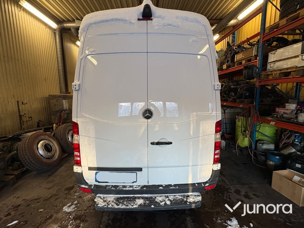 Mercedes Benz Sprinter - Furgon: slika Mercedes Benz Sprinter - Furgon Mercedes Benz Sprinter - Furgon: slika Mercedes Benz Sprinter - Furgon