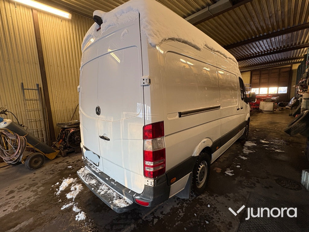 Mercedes Benz Sprinter - Furgon: slika Mercedes Benz Sprinter - Furgon Mercedes Benz Sprinter - Furgon: slika Mercedes Benz Sprinter - Furgon