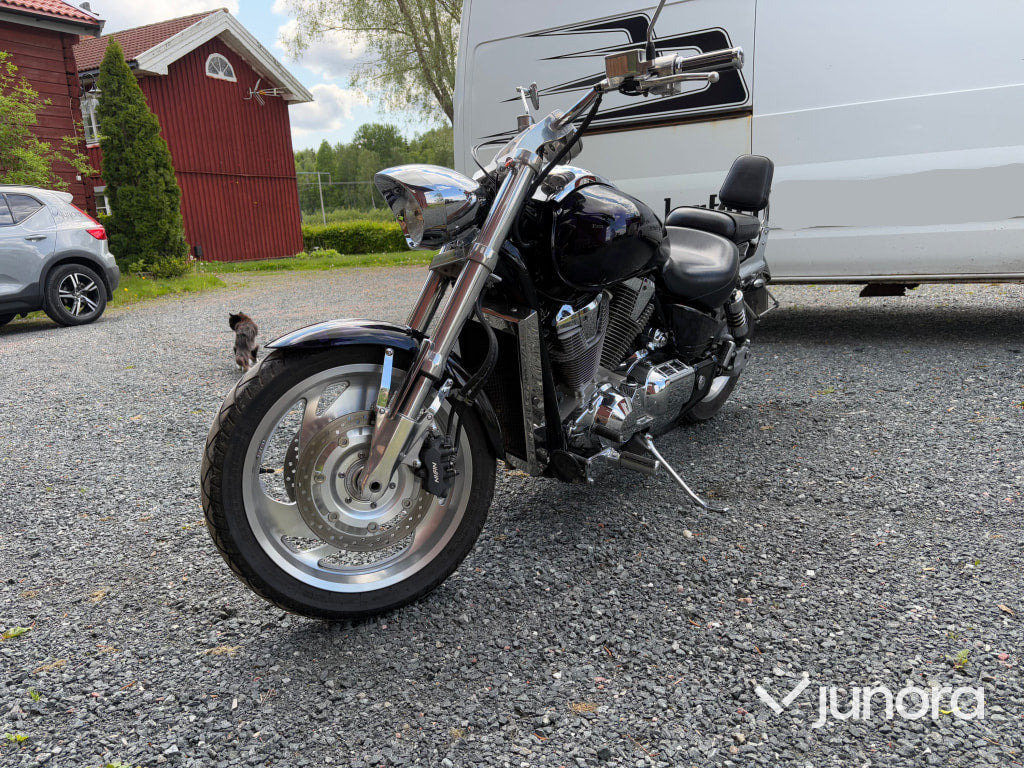 Motorcykel Honda VTX 1800C - Motocikl: slika Motorcykel Honda VTX 1800C - Motocikl Motorcykel Honda VTX 1800C - Motocikl: slika Motorcykel Honda VTX 1800C - Motocikl