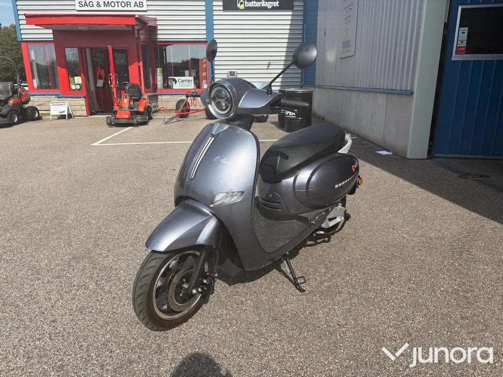 NY! Yadea C-Lucky EL EU-moped - Motocikl: slika NY! Yadea C-Lucky EL EU-moped - Motocikl NY! Yadea C-Lucky EL EU-moped - Motocikl: slika NY! Yadea C-Lucky EL EU-moped - Motocikl