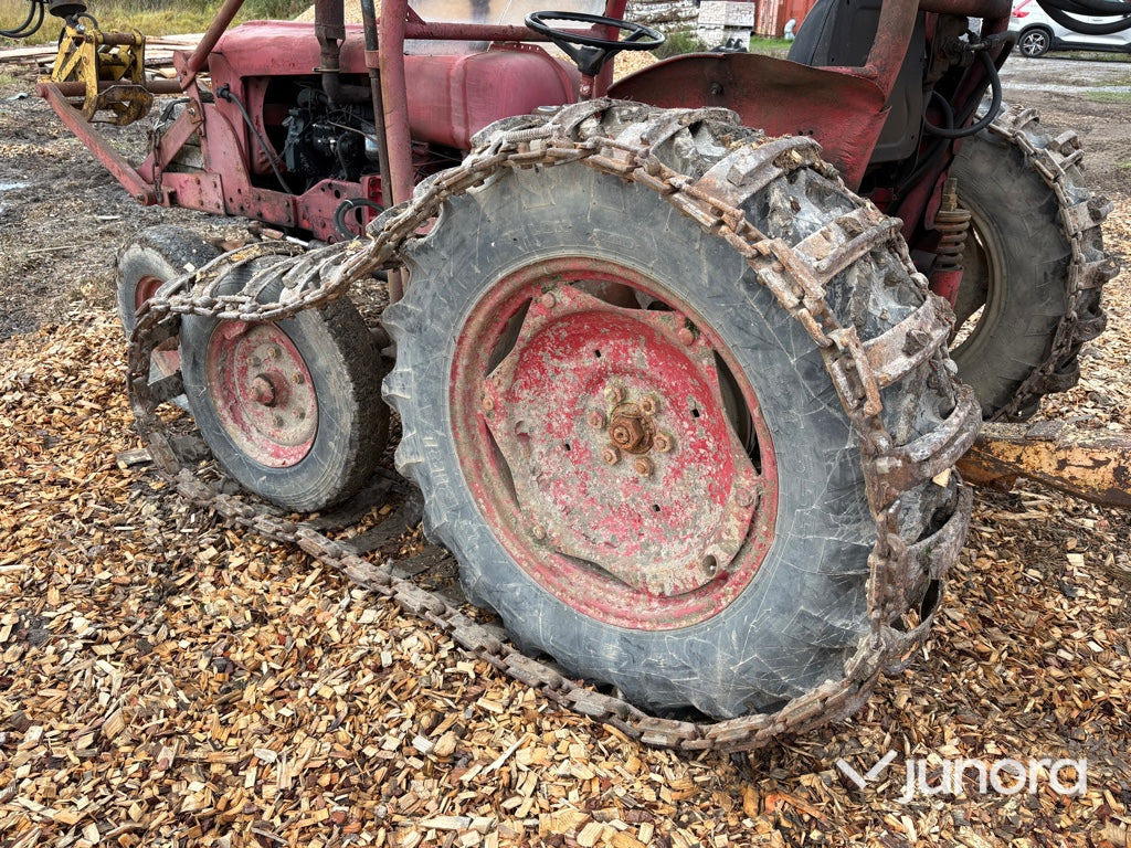 Traktor za šumarstvo Skogstraktor ÖSA-48 ”Volvo BM 400 Buster”: slika Traktor za šumarstvo Skogstraktor ÖSA-48 ”Volvo BM 400 Buster”