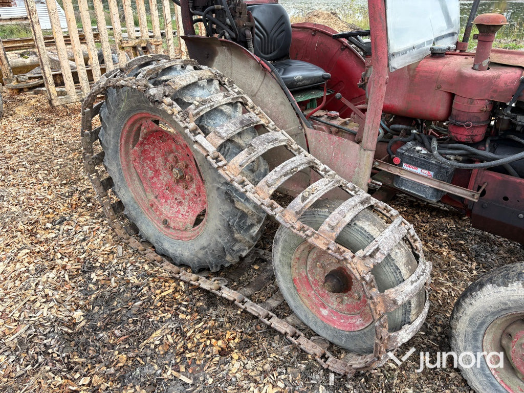 Traktor za šumarstvo Skogstraktor ÖSA-48 ”Volvo BM 400 Buster”: slika Traktor za šumarstvo Skogstraktor ÖSA-48 ”Volvo BM 400 Buster”