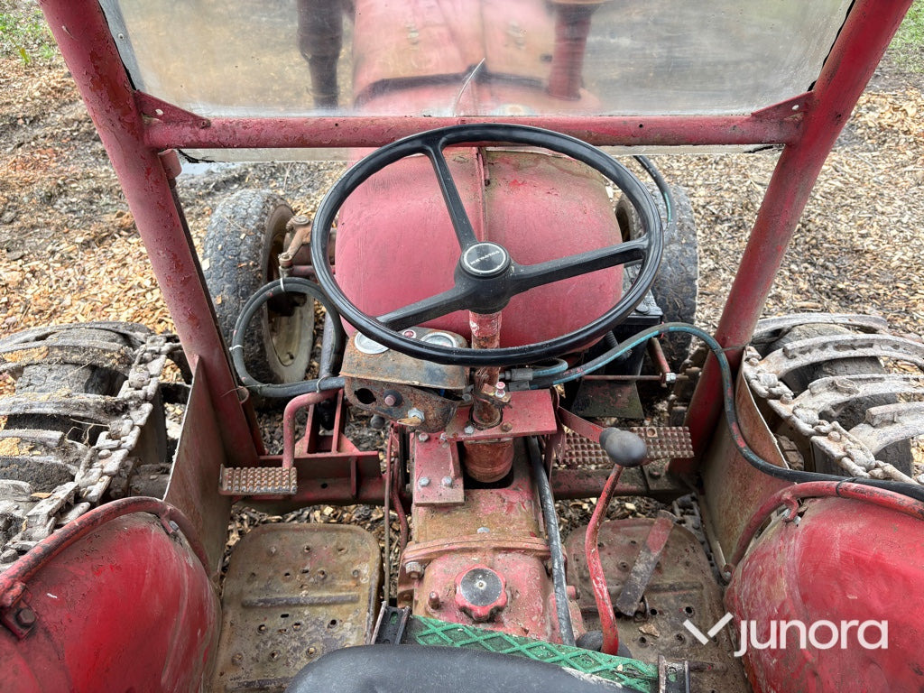 Traktor za šumarstvo Skogstraktor ÖSA-48 ”Volvo BM 400 Buster”: slika Traktor za šumarstvo Skogstraktor ÖSA-48 ”Volvo BM 400 Buster”