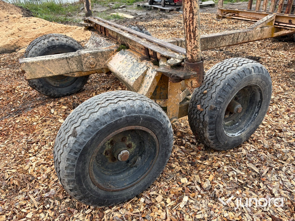Traktor za šumarstvo Skogstraktor ÖSA-48 ”Volvo BM 400 Buster”: slika Traktor za šumarstvo Skogstraktor ÖSA-48 ”Volvo BM 400 Buster”