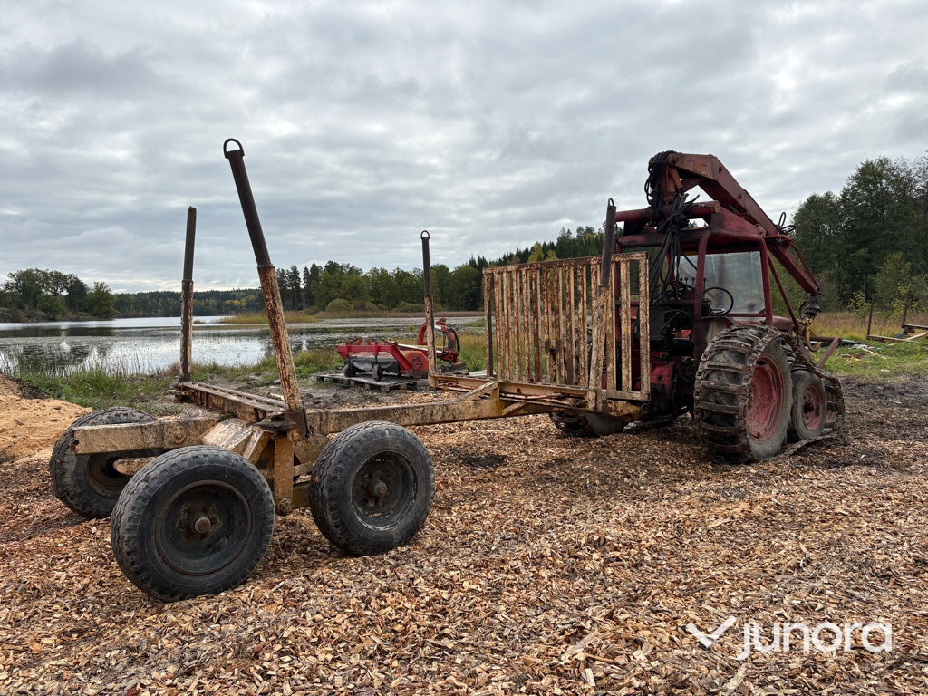 Traktor za šumarstvo Skogstraktor ÖSA-48 ”Volvo BM 400 Buster”: slika Traktor za šumarstvo Skogstraktor ÖSA-48 ”Volvo BM 400 Buster”