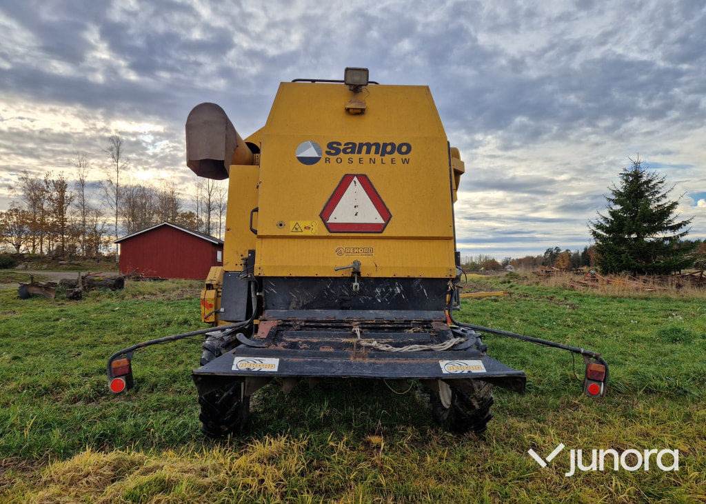 Skördetröska - Sampo Rosenlew, 2075 - Kombajn za žetvu: slika Skördetröska - Sampo Rosenlew, 2075 - Kombajn za žetvu Skördetröska - Sampo Rosenlew, 2075 - Kombajn za žetvu: slika Skördetröska - Sampo Rosenlew, 2075 - Kombajn za žetvu