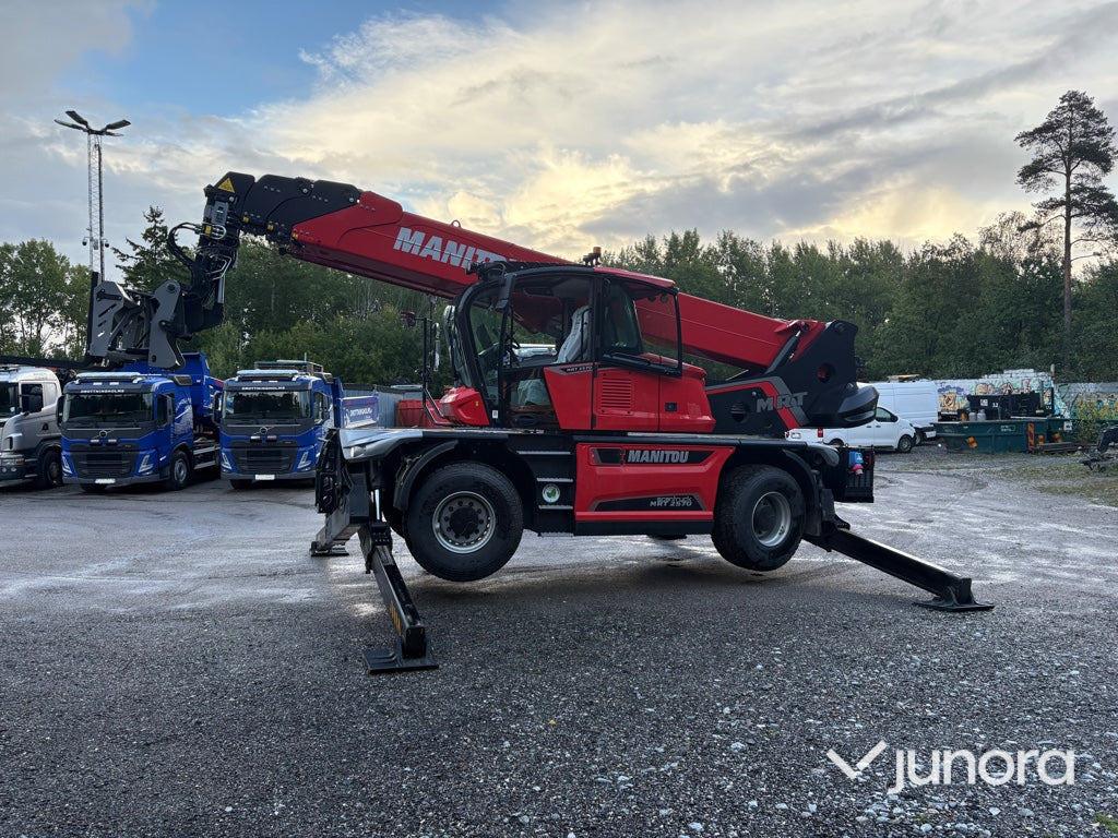 Teleskoplastare Manitou MRT 2570 inkl. tillbehör - Teleskopski rukovatelj: slika Teleskoplastare Manitou MRT 2570 inkl. tillbehör - Teleskopski rukovatelj Teleskoplastare Manitou MRT 2570 inkl. tillbehör - Teleskopski rukovatelj: slika Teleskoplastare Manitou MRT 2570 inkl. tillbehör - Teleskopski rukovatelj