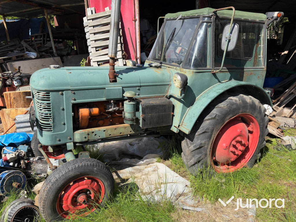 Traktor - BOLINDER-MUNKTELL, BM-200, Teddy, 1953 - Traktor: slika  Traktor - BOLINDER-MUNKTELL, BM-200, Teddy, 1953 - Traktor Traktor - BOLINDER-MUNKTELL, BM-200, Teddy, 1953 - Traktor: slika  Traktor - BOLINDER-MUNKTELL, BM-200, Teddy, 1953 - Traktor