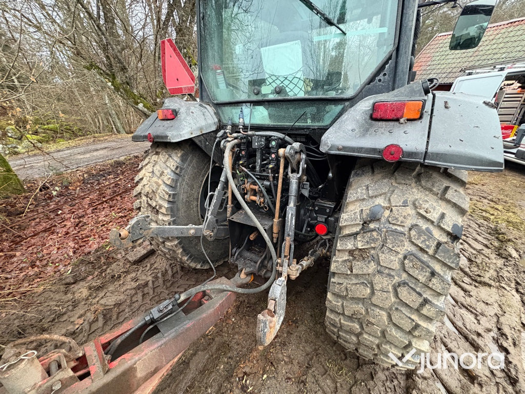 Traktor - Lamborghini 11S Spire 100.4 - Traktor: slika Traktor - Lamborghini 11S Spire 100.4 - Traktor Traktor - Lamborghini 11S Spire 100.4 - Traktor: slika Traktor - Lamborghini 11S Spire 100.4 - Traktor