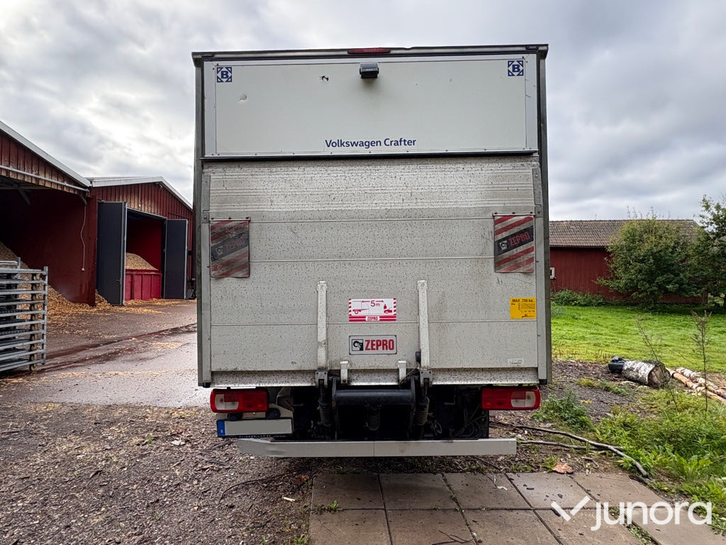 Transportbil - Volkswagen Crafter 2.0 TDI - Dostavno vozilo hladnjača: slika Transportbil - Volkswagen Crafter 2.0 TDI - Dostavno vozilo hladnjača Transportbil - Volkswagen Crafter 2.0 TDI - Dostavno vozilo hladnjača: slika Transportbil - Volkswagen Crafter 2.0 TDI - Dostavno vozilo hladnjača