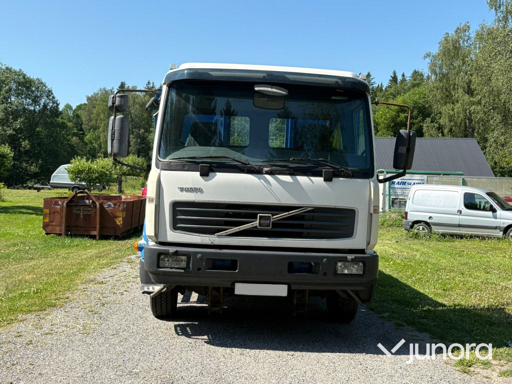 Volvo Maskintransport FL6 H 4*2 - Kamion s otvorenim sandukom: slika Volvo Maskintransport FL6 H 4*2 - Kamion s otvorenim sandukom Volvo Maskintransport FL6 H 4*2 - Kamion s otvorenim sandukom: slika Volvo Maskintransport FL6 H 4*2 - Kamion s otvorenim sandukom