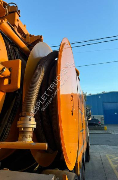 Vakum kamion Mercedes Actros 2544: slika Vakum kamion Mercedes Actros 2544 Vakum kamion Mercedes Actros 2544: slika Vakum kamion Mercedes Actros 2544