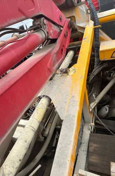 Zakup Mercedes SK 2435 K Mercedes SK 2435 K: slika Zakup Mercedes SK 2435 K Mercedes SK 2435 K