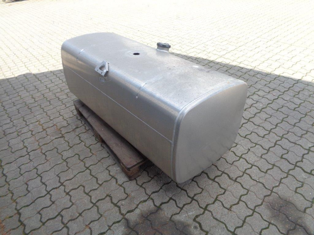 DAF 620 ltr dieseltank - Spremnik goriva za Kamion: slika DAF 620 ltr dieseltank - Spremnik goriva za Kamion DAF 620 ltr dieseltank - Spremnik goriva za Kamion: slika DAF 620 ltr dieseltank - Spremnik goriva za Kamion