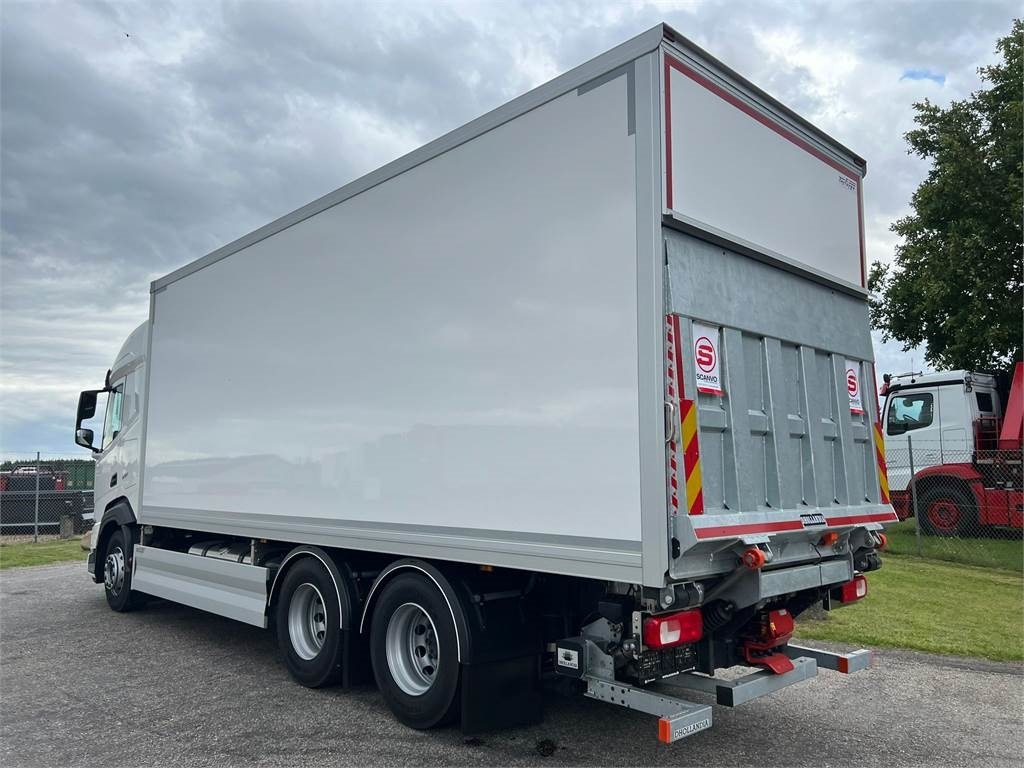 DAF XF480 FAS 6x2 - Kamion sandučar: slika DAF XF480 FAS 6x2 - Kamion sandučar DAF XF480 FAS 6x2 - Kamion sandučar: slika DAF XF480 FAS 6x2 - Kamion sandučar