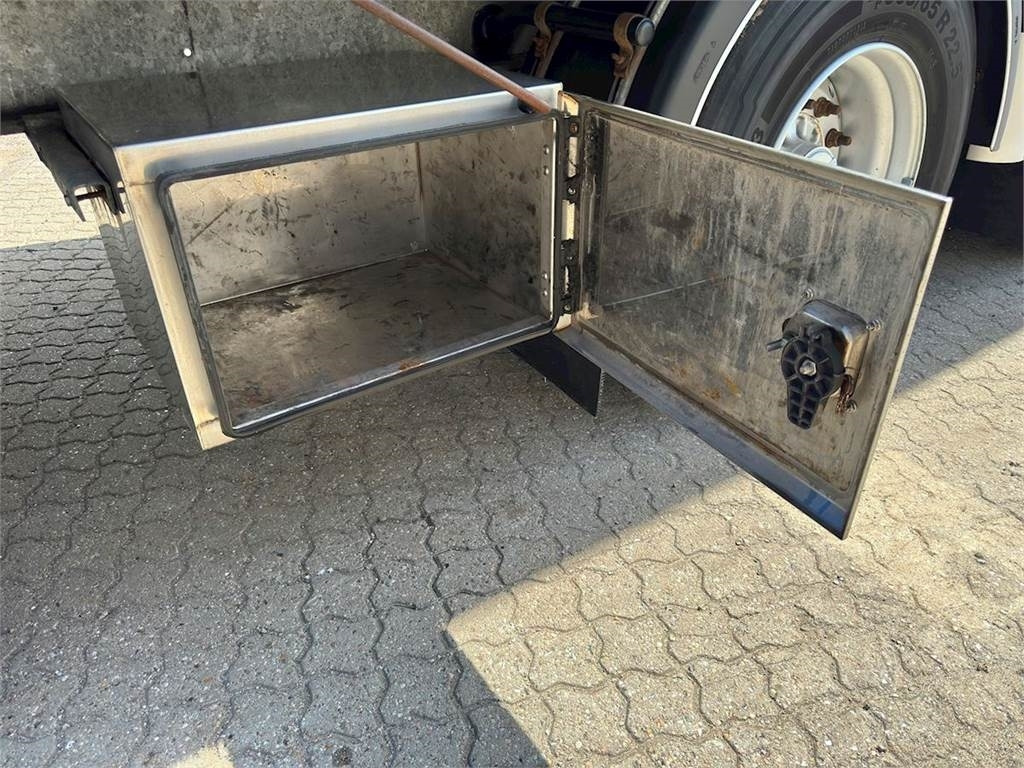 Poluprikolica s ceradom Hangler 3-aks gardintrailer hævetag + skydetag: slika Poluprikolica s ceradom Hangler 3-aks gardintrailer hævetag + skydetag