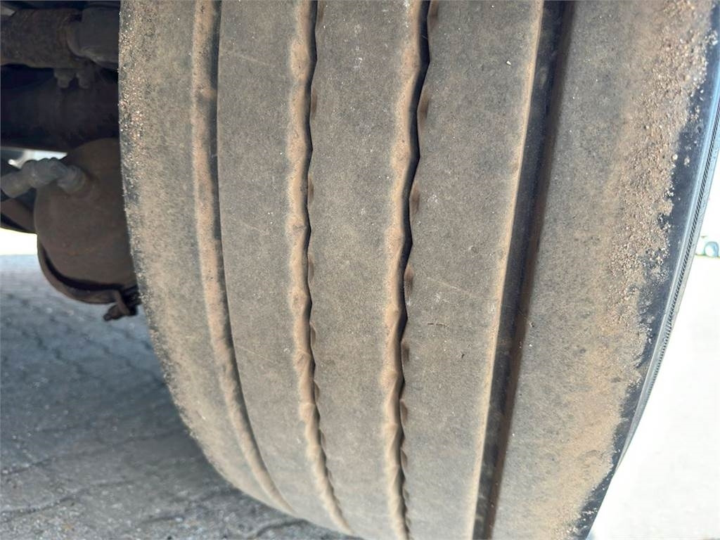 Poluprikolica s ceradom Hangler 3-aks gardintrailer hævetag + skydetag: slika Poluprikolica s ceradom Hangler 3-aks gardintrailer hævetag + skydetag