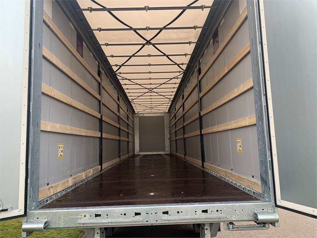 Hangler SDS-H 420 3-aks XL-godkendt + hævetag  - Poluprikolica s ceradom: slika Hangler SDS-H 420 3-aks XL-godkendt + hævetag  - Poluprikolica s ceradom Hangler SDS-H 420 3-aks XL-godkendt + hævetag  - Poluprikolica s ceradom: slika Hangler SDS-H 420 3-aks XL-godkendt + hævetag  - Poluprikolica s ceradom