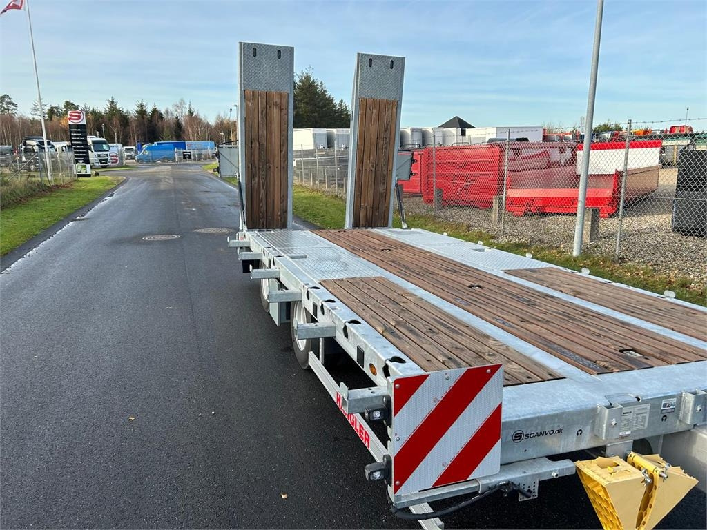 Hangler TPS-H 210 Jumbo-Z - 20 ton hydr. ramper - Prikolica s niskim utovarivačem: slika Hangler TPS-H 210 Jumbo-Z - 20 ton hydr. ramper - Prikolica s niskim utovarivačem Hangler TPS-H 210 Jumbo-Z - 20 ton hydr. ramper - Prikolica s niskim utovarivačem: slika Hangler TPS-H 210 Jumbo-Z - 20 ton hydr. ramper - Prikolica s niskim utovarivačem