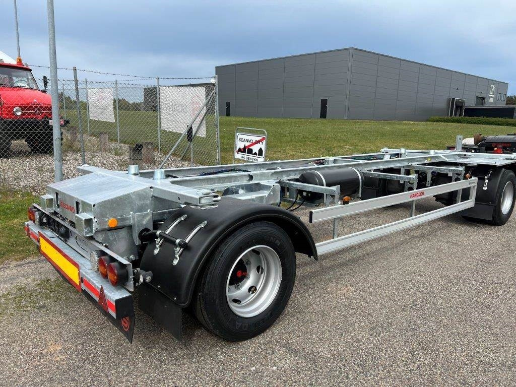 Hangler ZWP-H 200 Jumbo-Z -20 ton - Transporter kontejnera/ Prikolica s izmjenjivim sanducima: slika Hangler ZWP-H 200 Jumbo-Z -20 ton - Transporter kontejnera/ Prikolica s izmjenjivim sanducima Hangler ZWP-H 200 Jumbo-Z -20 ton - Transporter kontejnera/ Prikolica s izmjenjivim sanducima: slika Hangler ZWP-H 200 Jumbo-Z -20 ton - Transporter kontejnera/ Prikolica s izmjenjivim sanducima